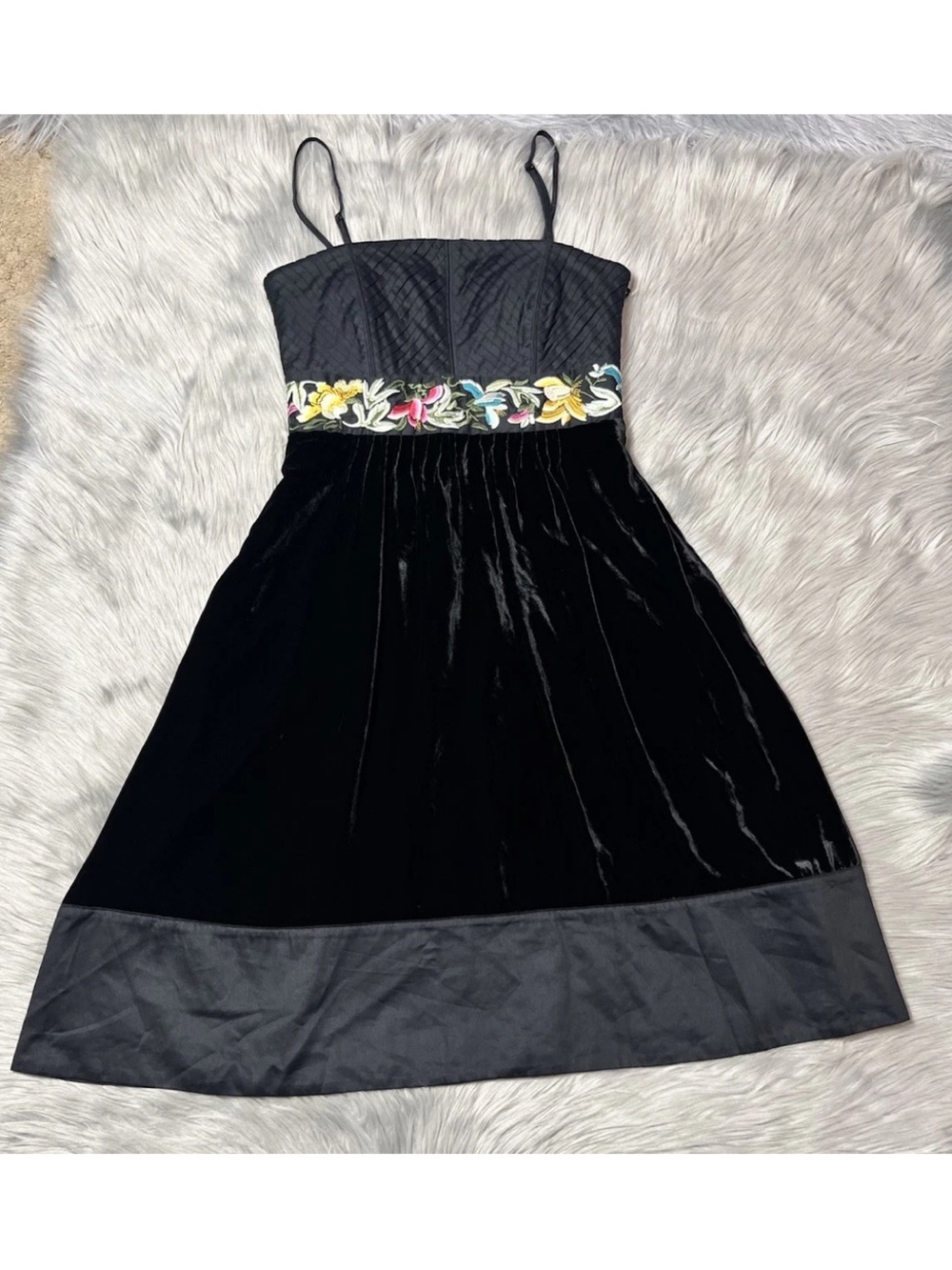 Floreat Anthropologie Black Velvet Enchanted Evening Floral Dress Size 2